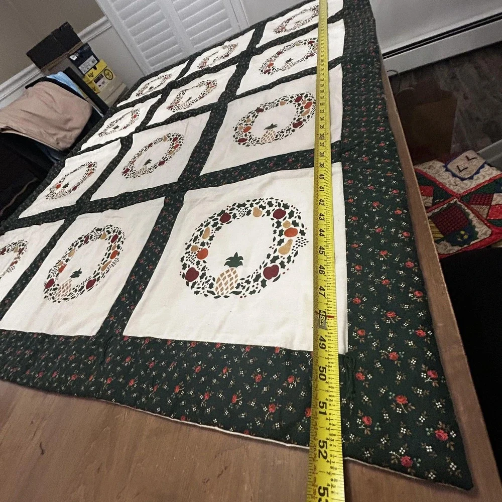 Vintage Alice's Country Cottage Quilt Fruit Wreath Pineapple 52x41in USA Country